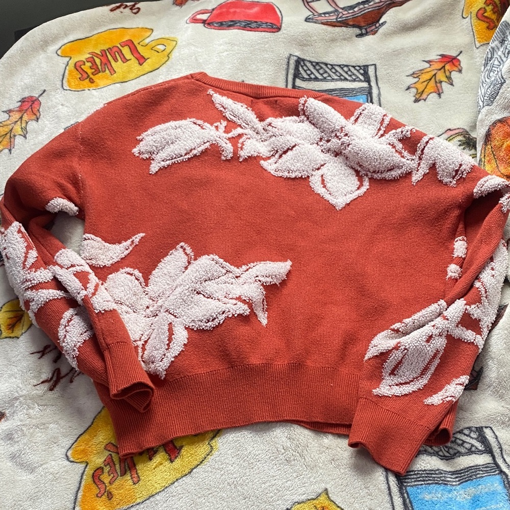 Cozy Leaf Patterned Sweater in Rust and Cream - Picture 6 of 8